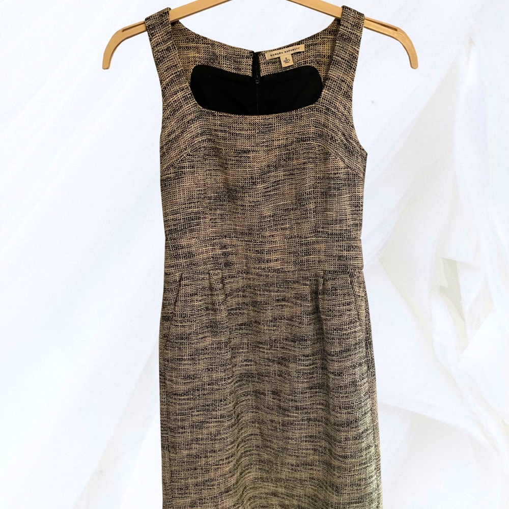 Banana Republic Wool/Cotton Blend Shift, Size 0 - like new, timeless, versatile